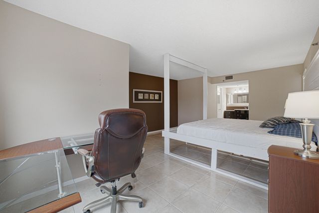 3940 Inverrary Boulevard 603-a, Lauderhill, FL 33319