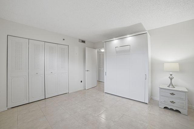 3940 Inverrary Boulevard 603-a, Lauderhill, FL 33319