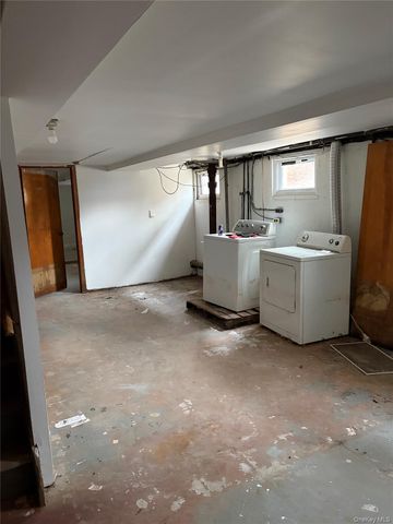 83 Lyman Ave Lyman Avenue, Staten Island, NY 10305