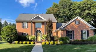 5827 Woodfield Parkway, Grand Blanc Charter Township, MI 48439