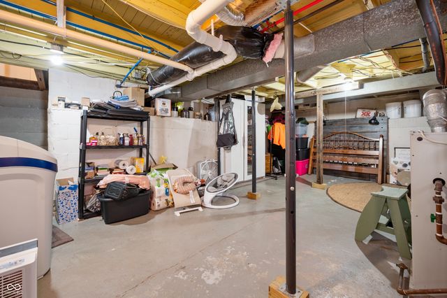 644 Center Street, Pendleton, IN 46064