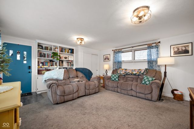 644 Center Street, Pendleton, IN 46064