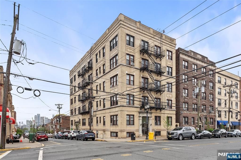 6414 Park Avenue 1, West New York, NJ 07093
