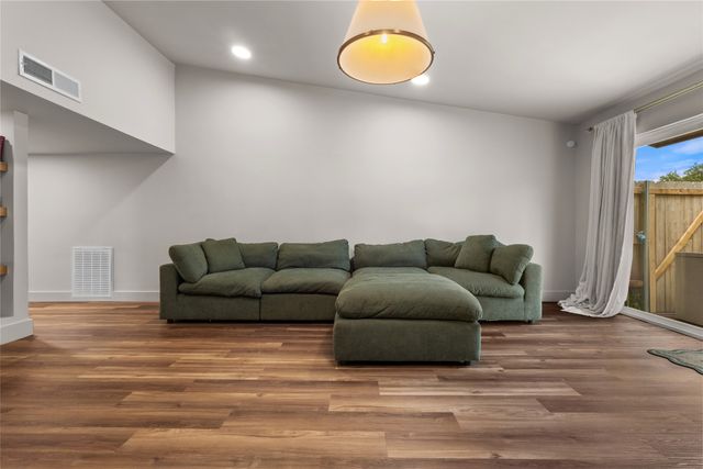 6219 Cedar Lane, Rowlett, TX 75089