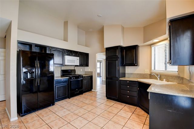 5257 Crooked Valley Drive, Las Vegas, NV 89149