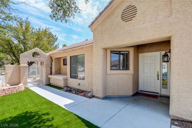 5257 Crooked Valley Drive, Las Vegas, NV 89149