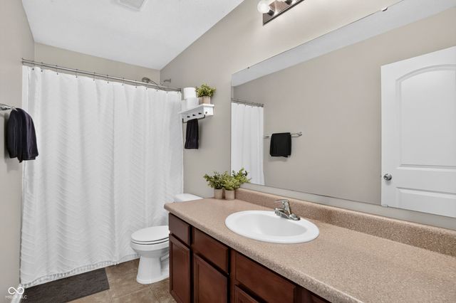 1481 Windborne Lane, Greenwood, IN 46143