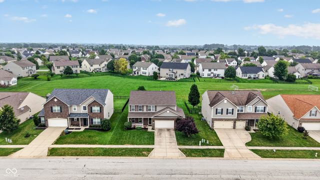 1481 Windborne Lane, Greenwood, IN 46143