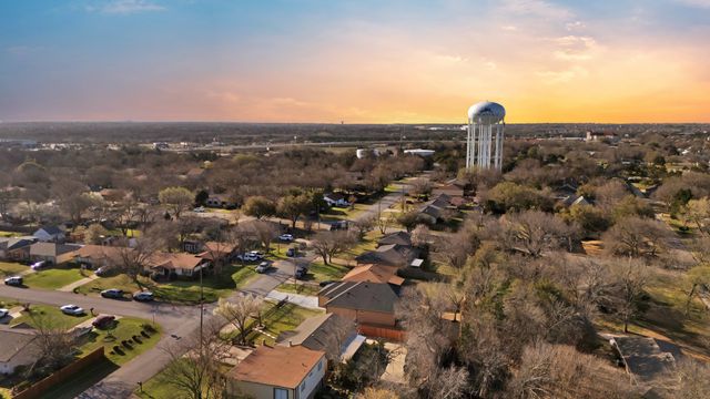 1759 Meadow Crest Lane, Duncanville, TX 75137