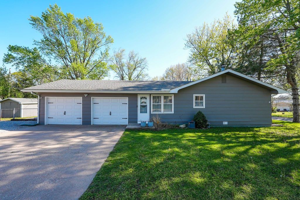 1132 N Orient St., El Dorado, KS 67042