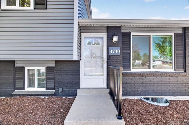 4740 E 112th Place, Thornton, CO 80233