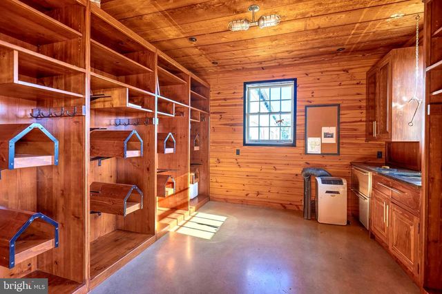 266 PROVINCE LINE RD, Hopewell, NJ 08525