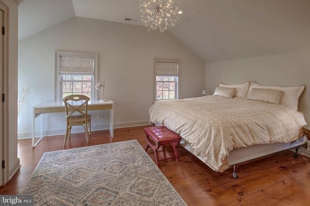 266 PROVINCE LINE RD, Hopewell, NJ 08525