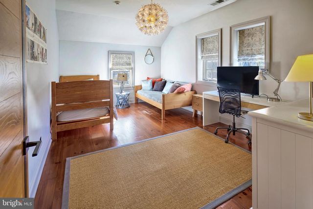 266 PROVINCE LINE RD, Hopewell, NJ 08525