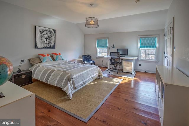 266 PROVINCE LINE RD, Hopewell, NJ 08525