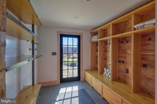 266 PROVINCE LINE RD, Hopewell, NJ 08525