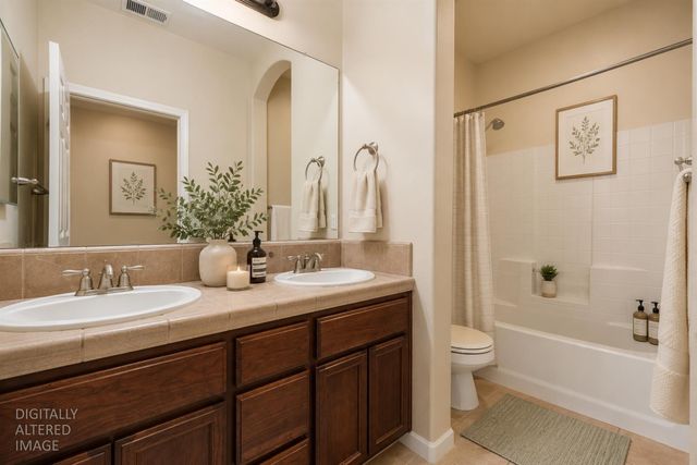 5610 Coloma Ct, Riverbank, CA 95367