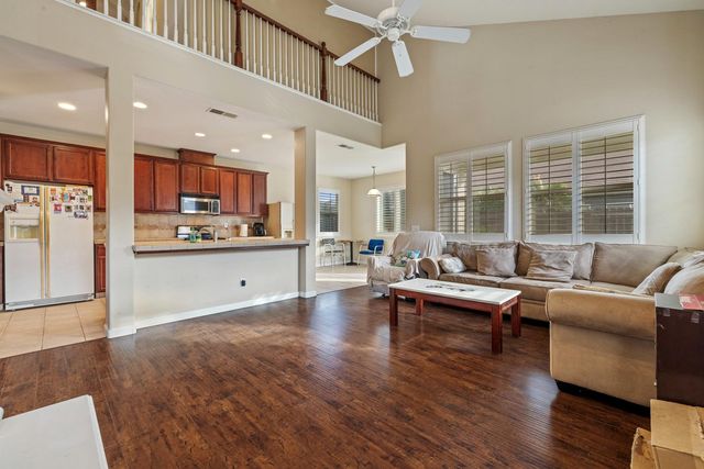 5610 Coloma Ct, Riverbank, CA 95367