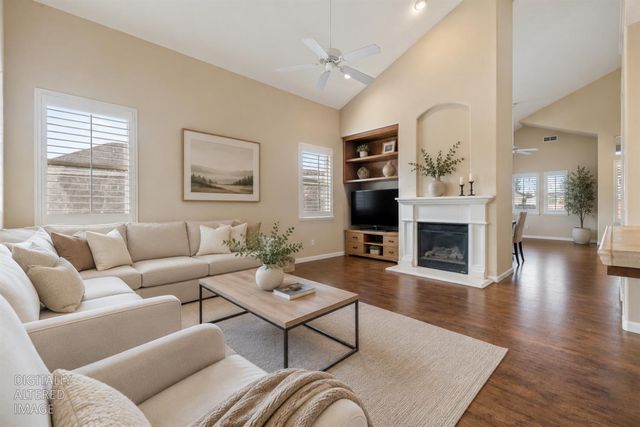 5610 Coloma Ct, Riverbank, CA 95367