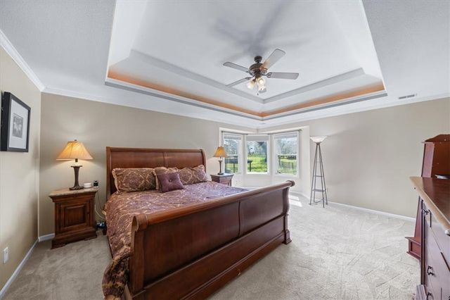 2716 SW REGAL Drive, Lee's Summit, MO 64082