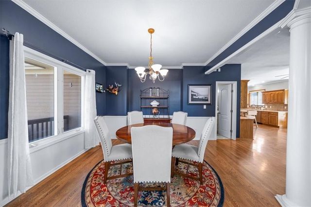 2716 SW REGAL Drive, Lee's Summit, MO 64082