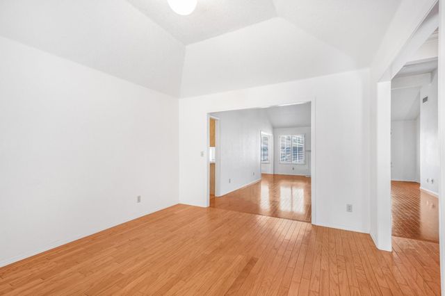 6323 N Marks Avenue, Fresno, CA 93711