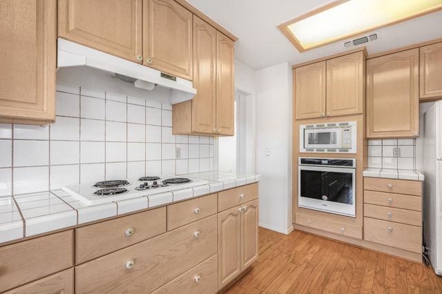 6323 N Marks Avenue, Fresno, CA 93711