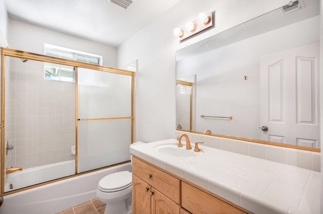 6323 N Marks Avenue, Fresno, CA 93711