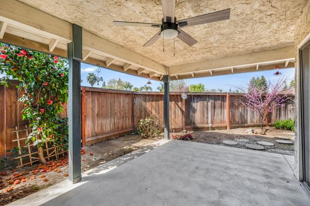 6323 N Marks Avenue, Fresno, CA 93711