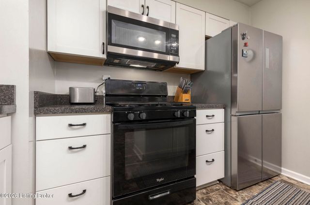 105 Danny Ct, Louisville, KY 40214