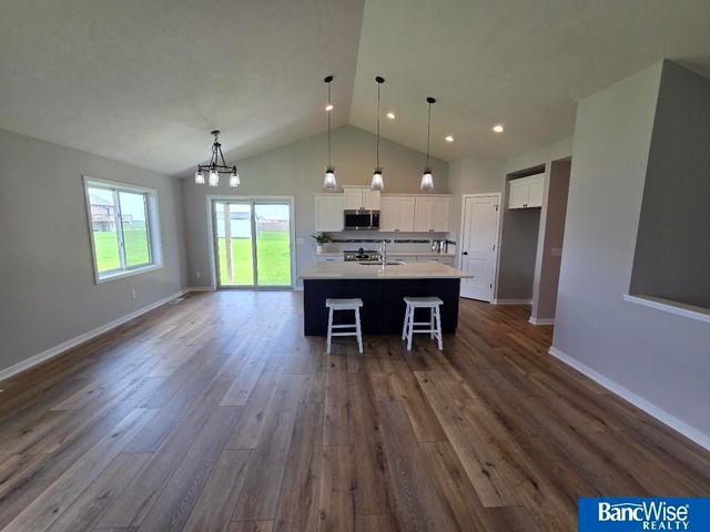 500 Railroad Street, Hallam, NE 68368