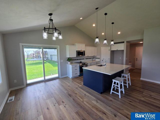 500 Railroad Street, Hallam, NE 68368