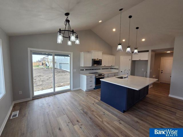 500 Railroad Street, Hallam, NE 68368
