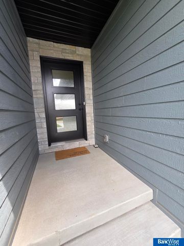 500 Railroad Street, Hallam, NE 68368