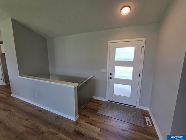 500 Railroad Street, Hallam, NE 68368