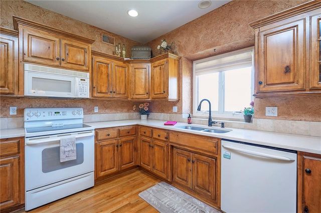 16155 S Harbinger Street, Olathe, KS 66062