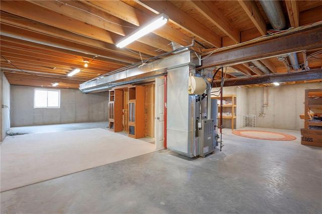 16155 S Harbinger Street, Olathe, KS 66062