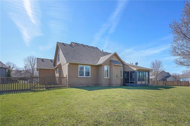 16155 S Harbinger Street, Olathe, KS 66062