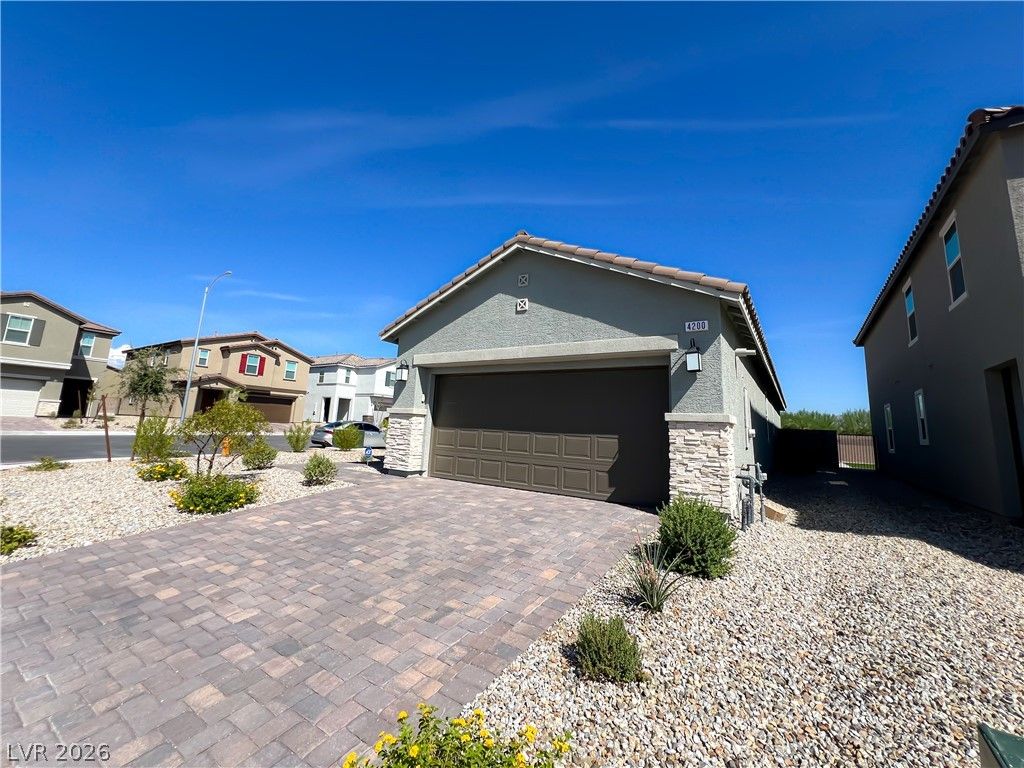4200 Mount Bonnell Avenue, North Las Vegas, NV 89081 — photo 3