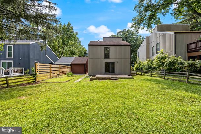 8964 BLUE POOL, Columbia, MD 21045