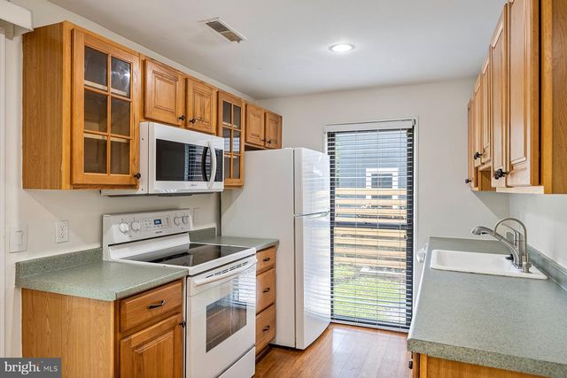 8964 BLUE POOL, Columbia, MD 21045