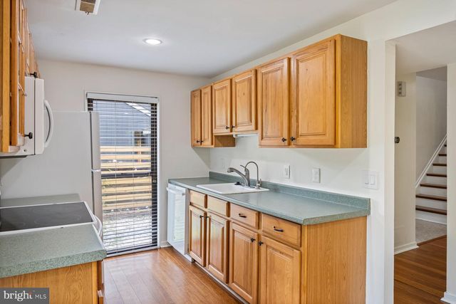 8964 BLUE POOL, Columbia, MD 21045
