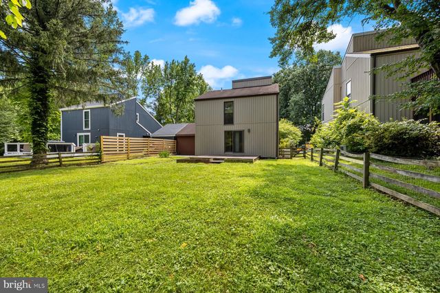 8964 BLUE POOL, Columbia, MD 21045