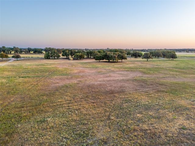 455 County Rd 1650, Chico, TX 76431