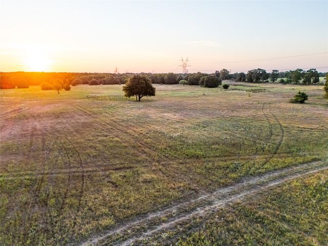 455 County Rd 1650, Chico, TX 76431