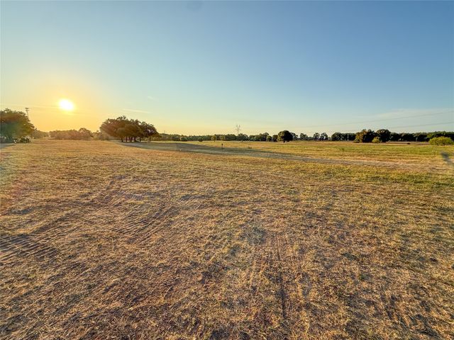 455 County Rd 1650, Chico, TX 76431