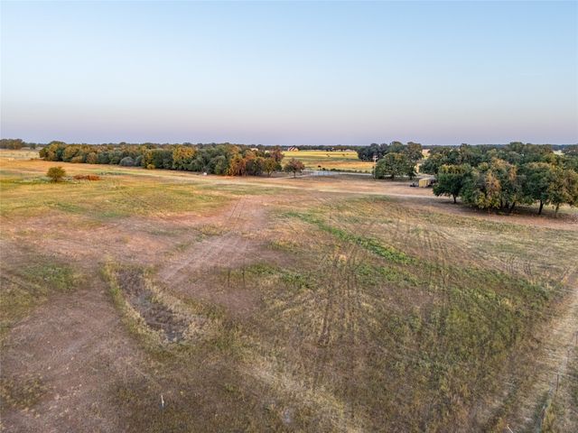 455 County Rd 1650, Chico, TX 76431