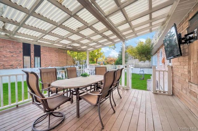 3 Francisco Avenue, Central Islip, NY 11722