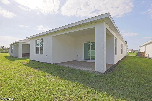 1156 Brooklands DR, Fort Myers, FL 33905