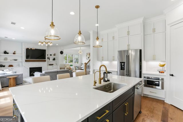 1905 Bunyan Lane, Dunwoody, GA 30338